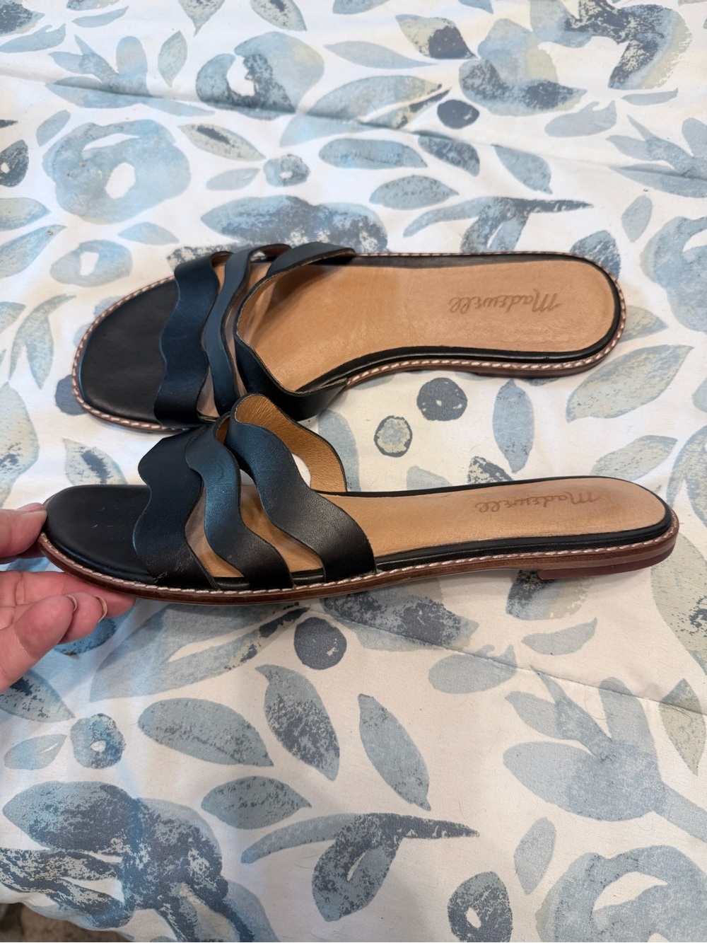 Madewell Black Wavy-Strap Slide Sandals
